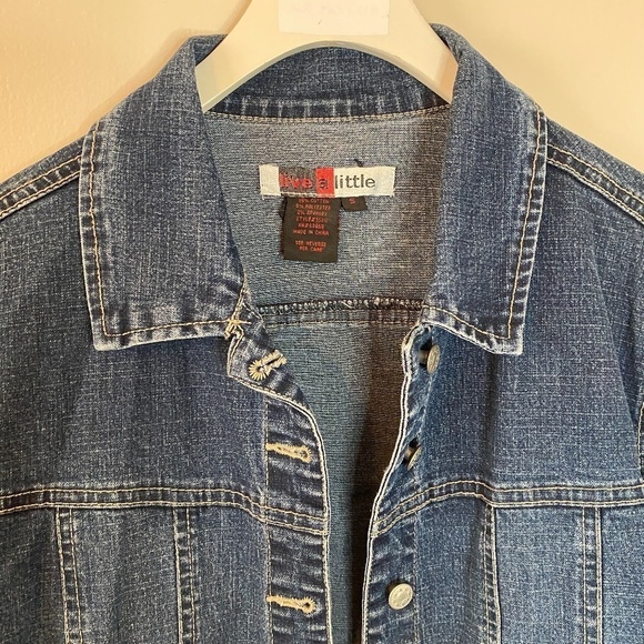 Live a little Denim Jacket Size Small - Picture 4 of 7